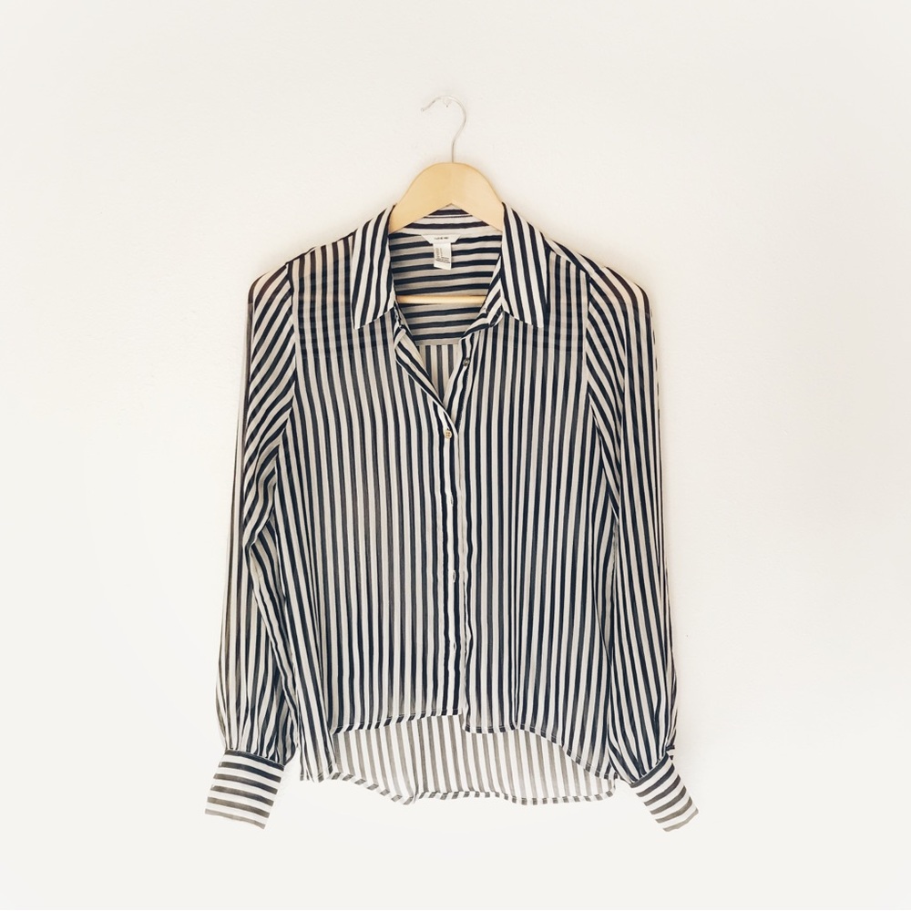 🔥 Striped Black and White Sheer Collared Blouse - Women’s S 🔥